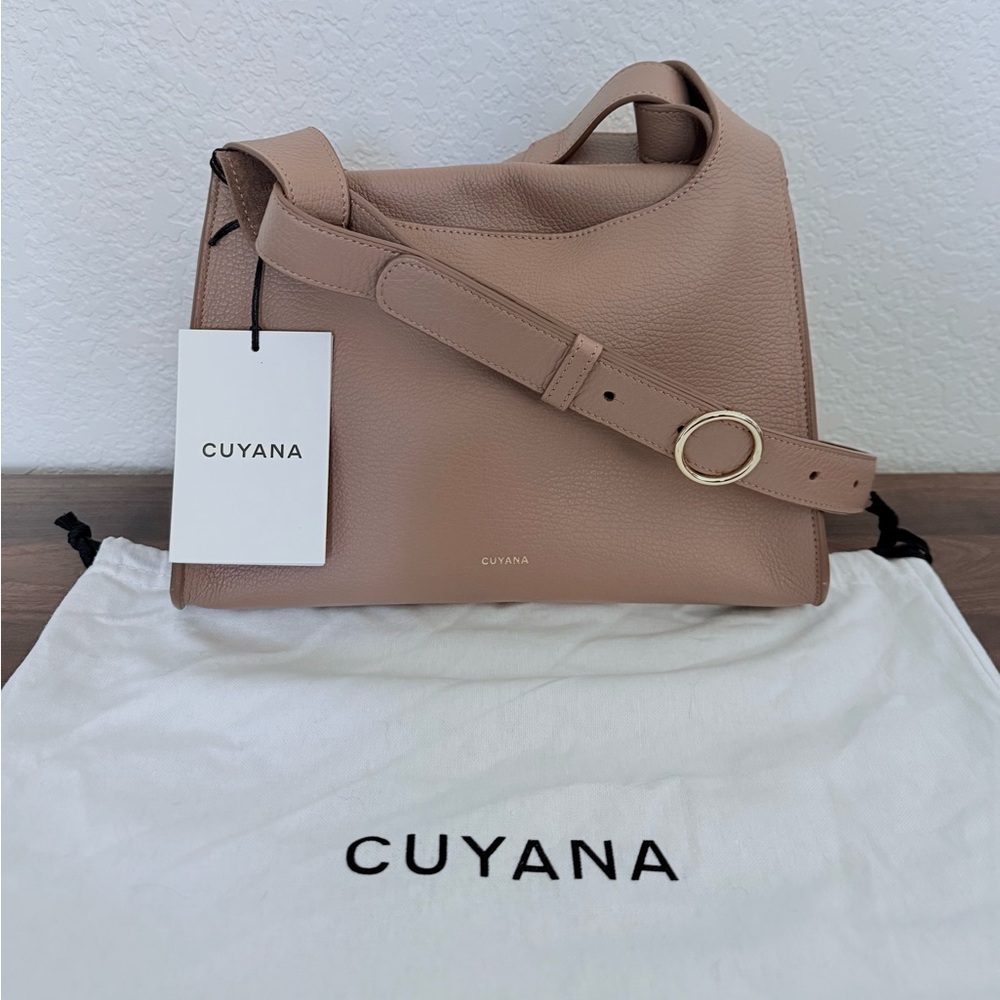Cuyana Double Loop Bag - Cappuccino